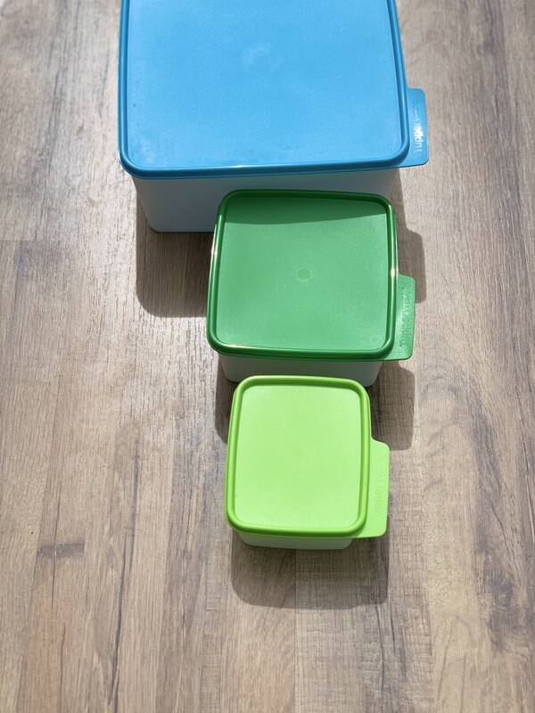 Tupperware Set
