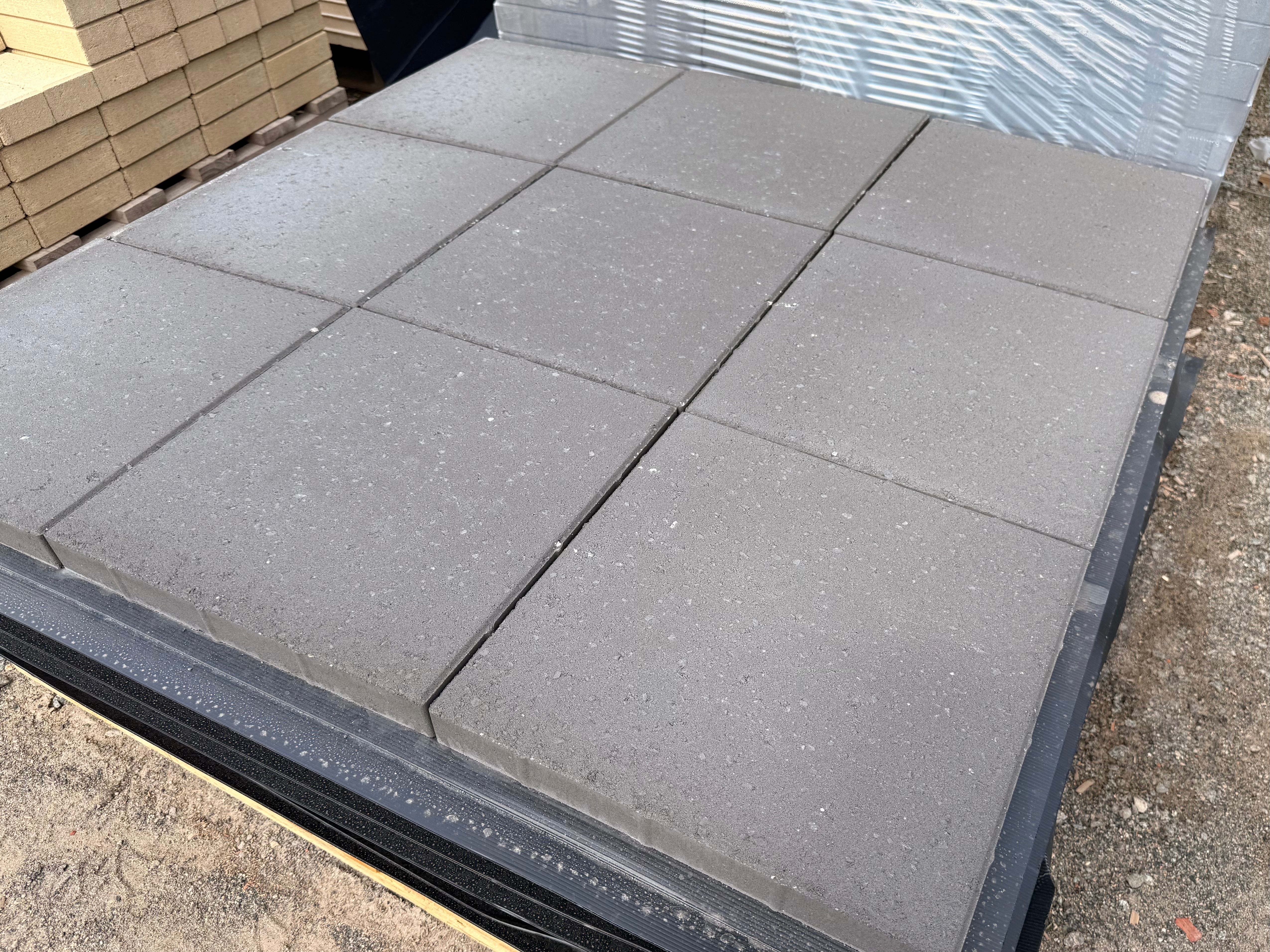 Broadway Paver (400mm x 400mm x 45mm)