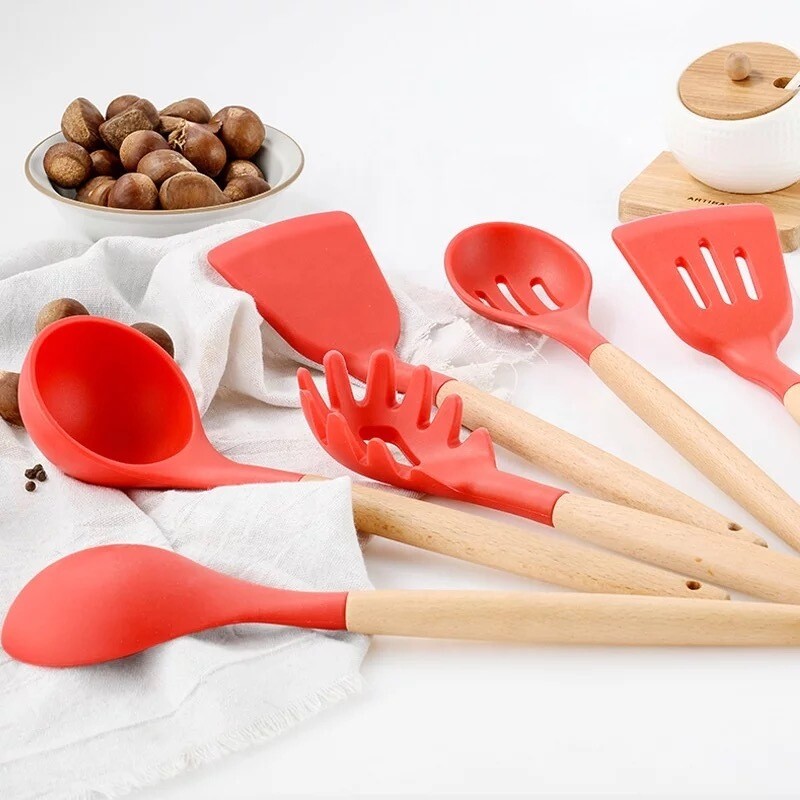 Mihoko 12 Pc - Red