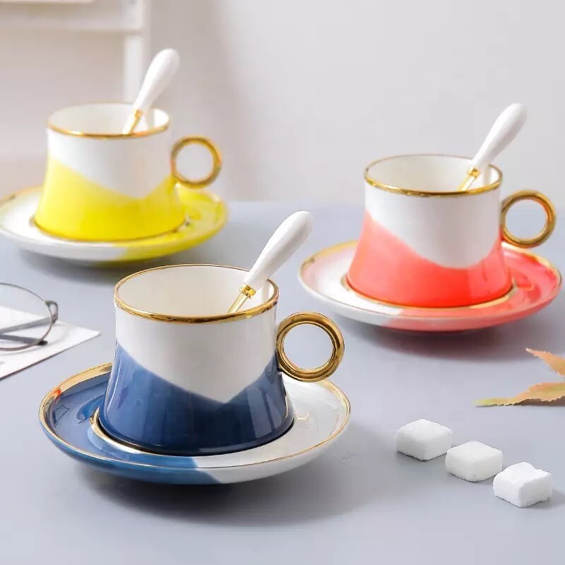 Puyumi Teacup Set