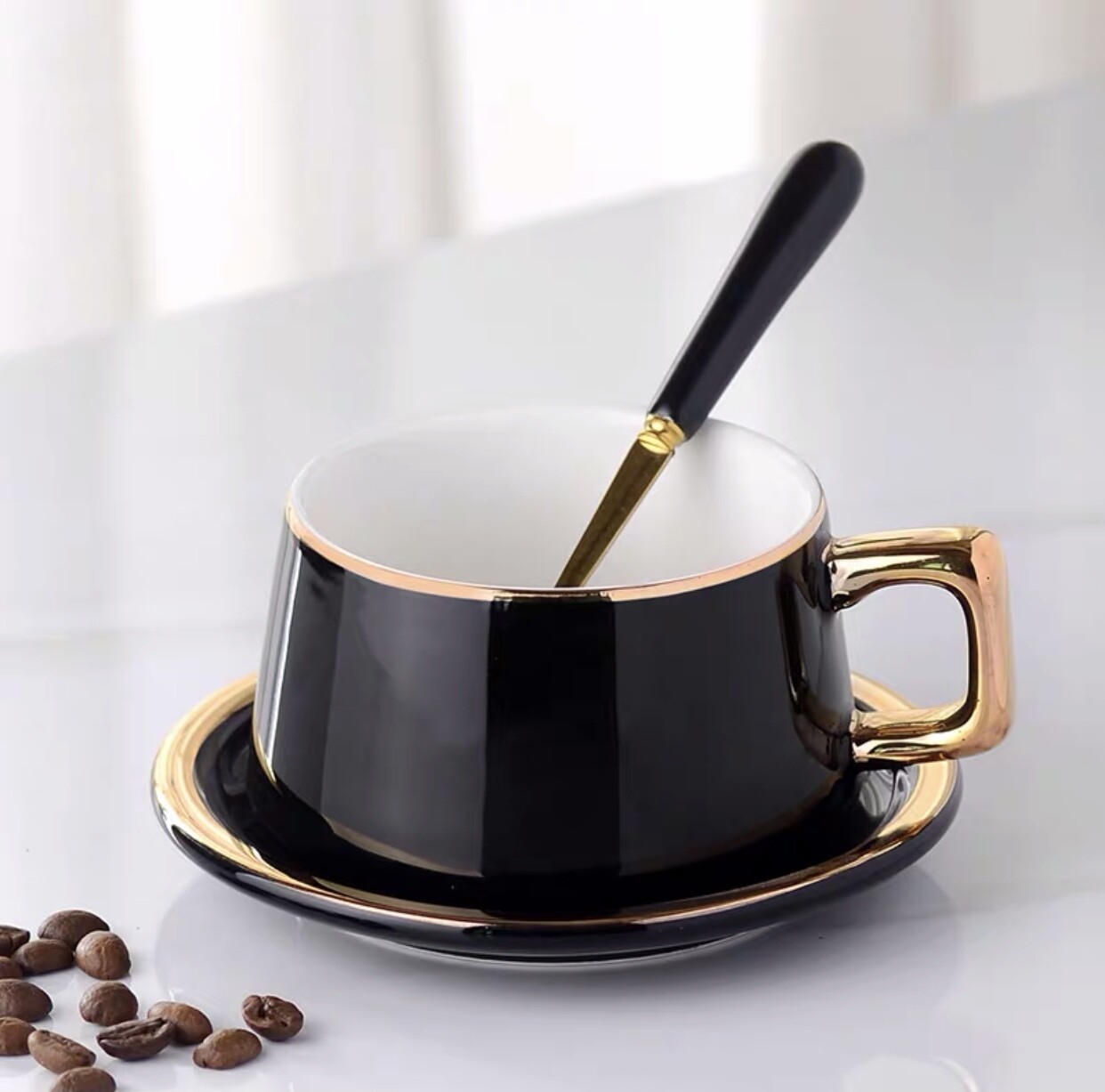 Marina Teacup Set - Glossy, Color: Black