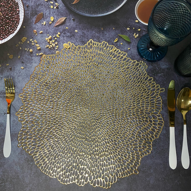 Esora Placemat - Gold