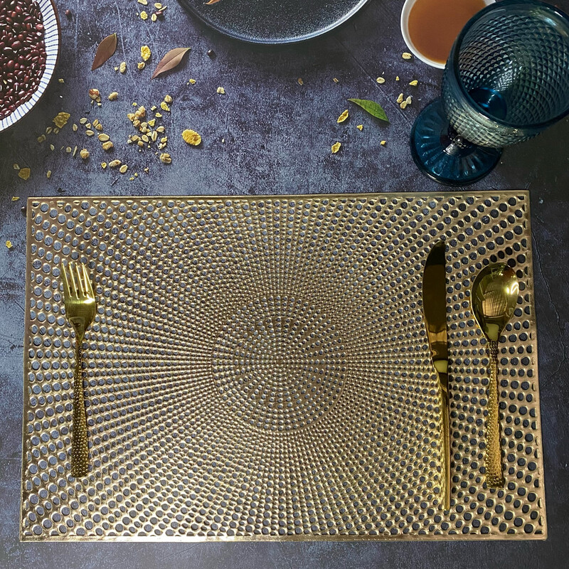 Emito Placemat - Gold