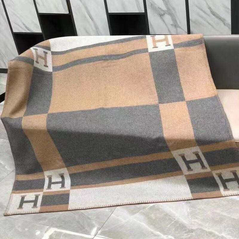 Hisana Blanket - Gray/Beige