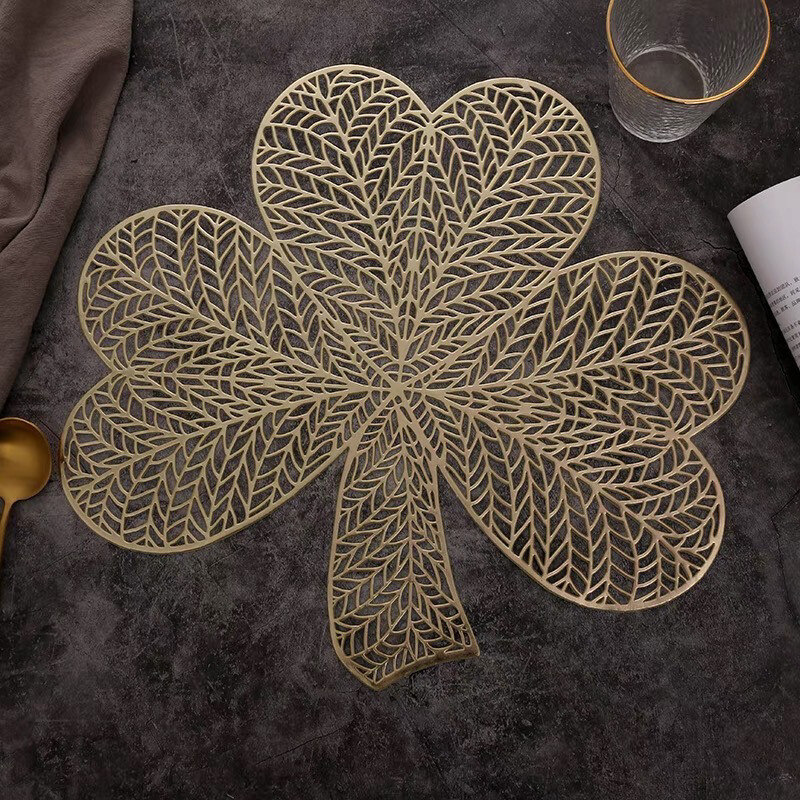Daita PVC Placemat - Gold