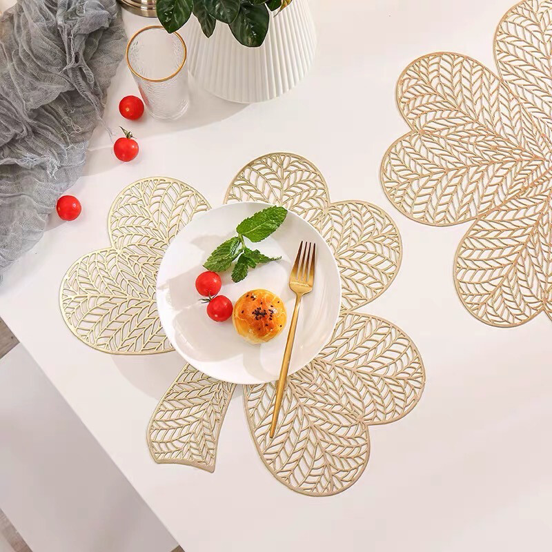 Daita PVC Placemat - Gold