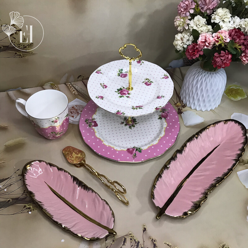 Yana Dessert Stand