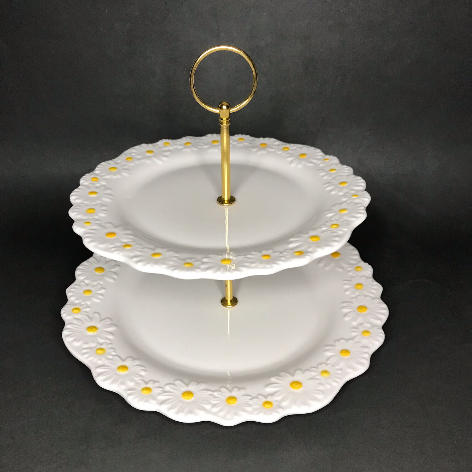 Hinagiku Dessert Stand 2Layer