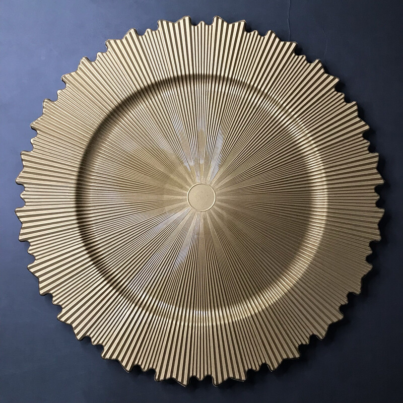 Eria Plastic Plate Charger - Gold