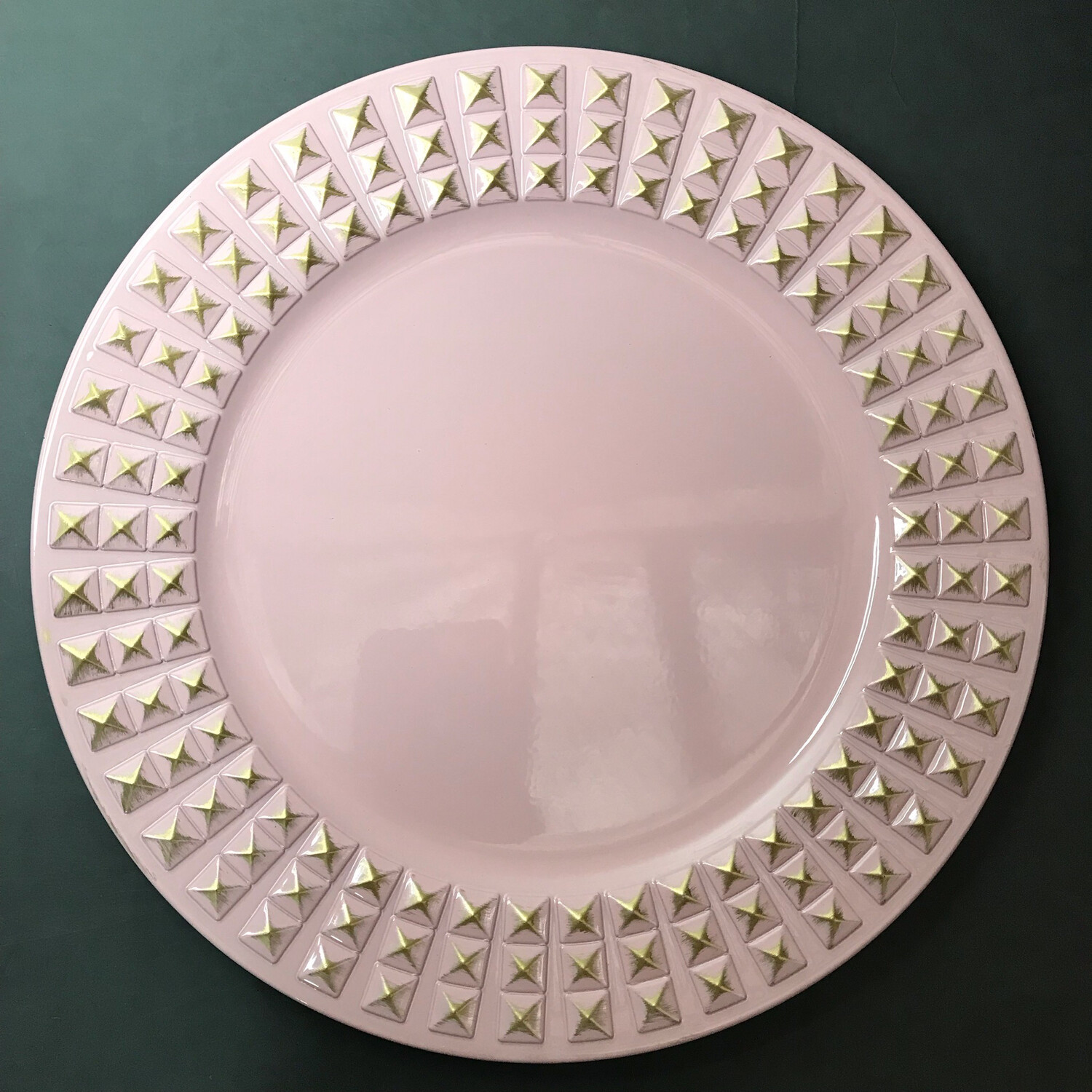 Sakai Plastic Plate Charger