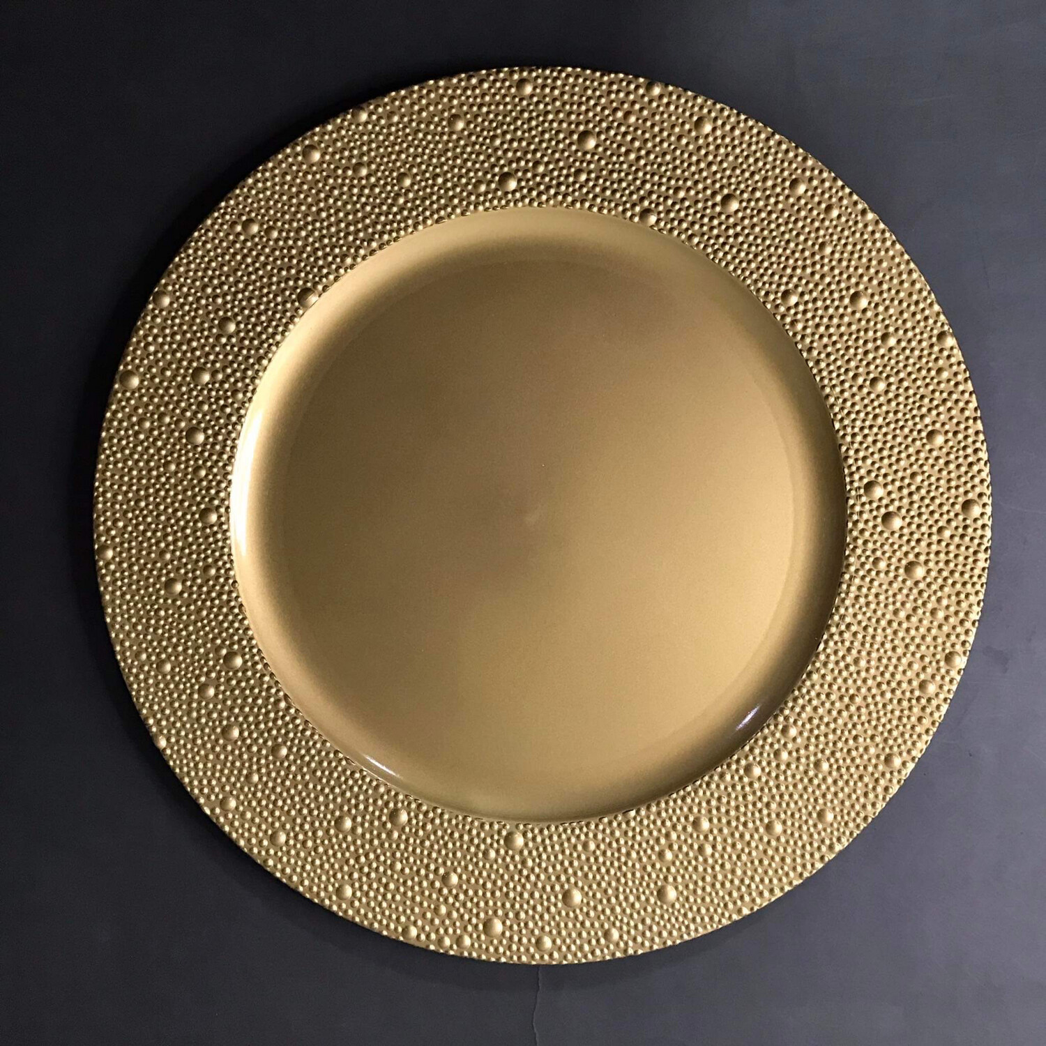 Enri Plastic Charger - Gold