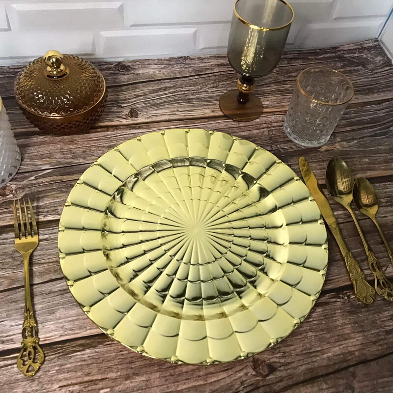 Mayuki Plastic Plate Charger - Gold