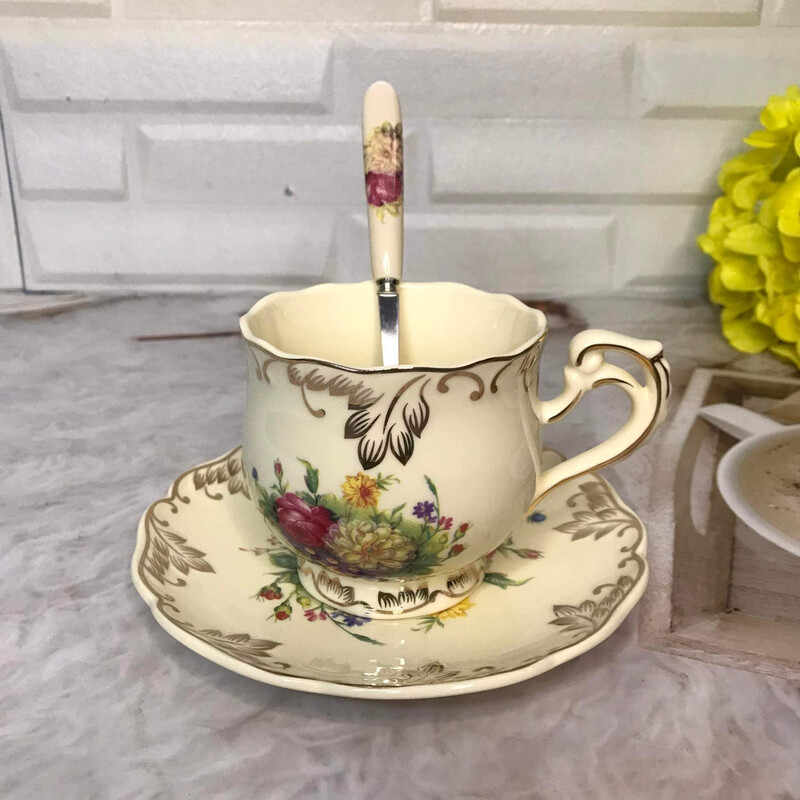 Emica Teacup Set