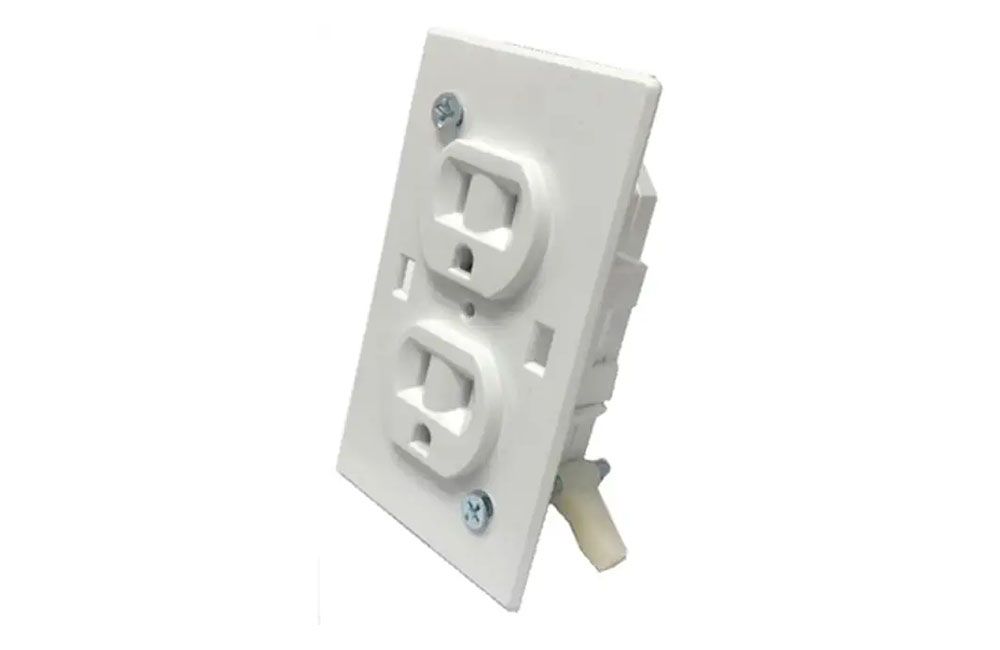 Self-Contained Receptacle