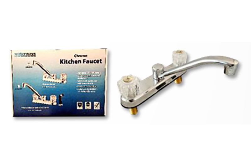 KITCHEN FAUCET w/SPRAYER