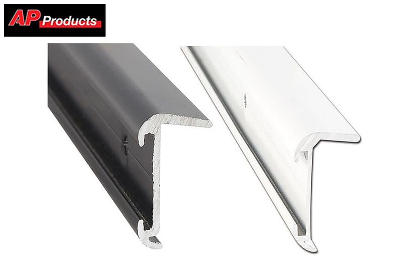 CORNER MOLDING