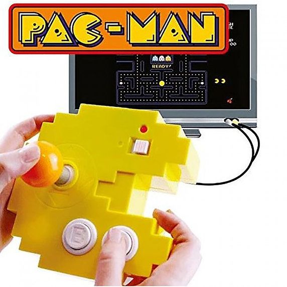 PAC-MAN Connect-N-Play - Consola de Juegos - 12 Juegos Clásicos de Arcade (Bandai)
