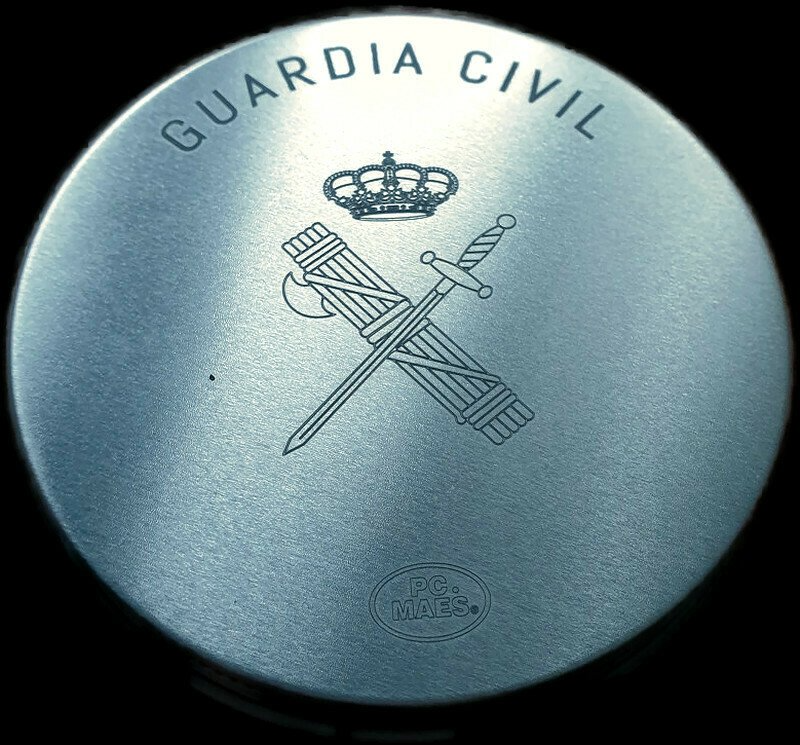 LATA ESCUDO Y TEXTO G.C.