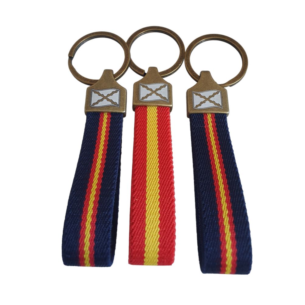 3 LLAVEROS GRABADOS CRUZ DE BORGOÑA AZUL Y ESPAÑA