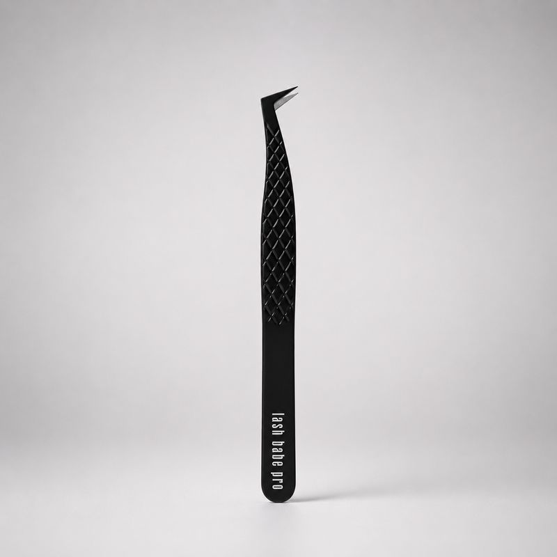 Velvet | Signature Boot Volume Tweezer