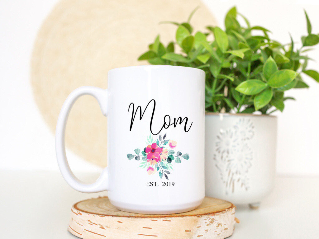 Mom Est Date With Floral Mug