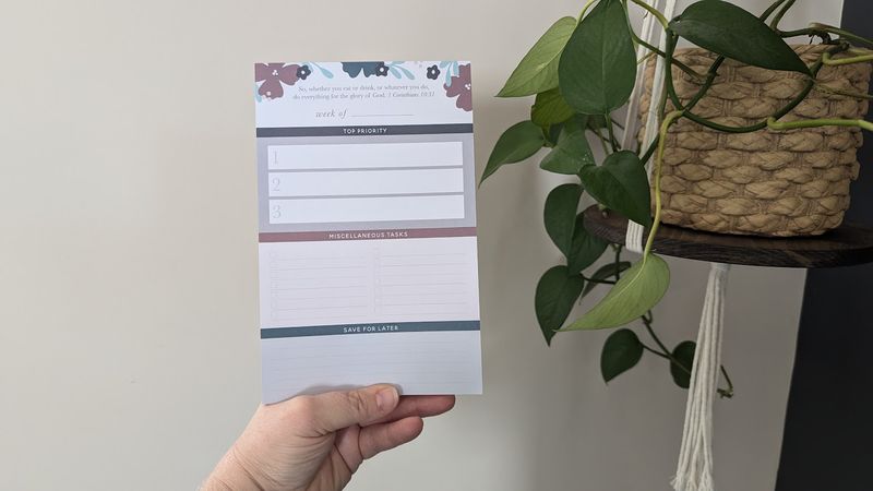 Weekly Tasks Notepad