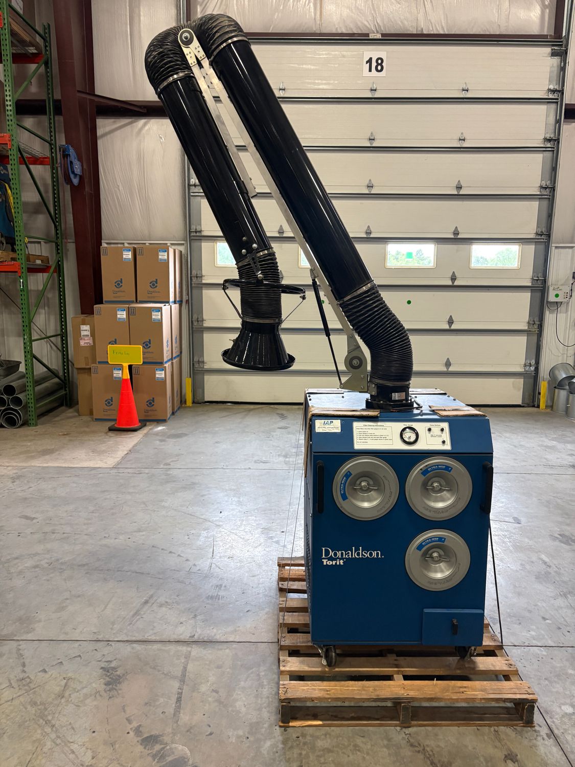 Donaldson Easy-Trunk with 10' Arm, Used