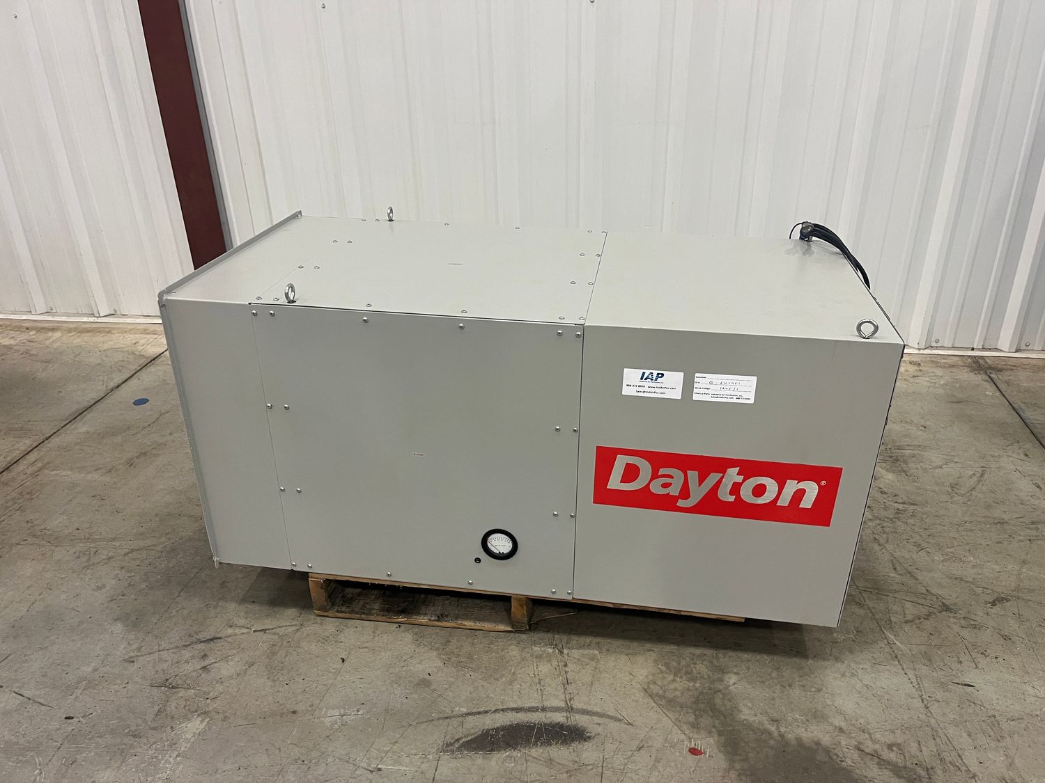 Dayton Ambient Air Cleaner, Model 2HNR8A (Q-241951) Dayton Ambient Air Cleaner, Model 2HNR8A (Q-241951)
