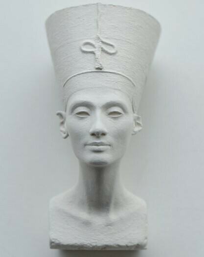 Escultura/busto Nefertiti