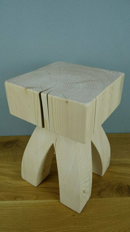Hocker aus Fichtenholz 014