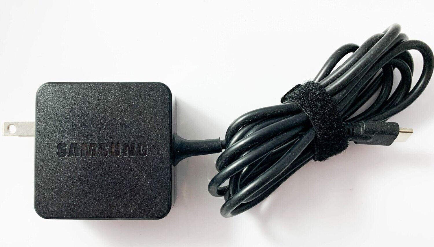 Cargador Samsung PA-1300-87 USB-C Cargador 15V para cargador de Chromebook y todo tipo de computadoras portátiles / tabletas / teléfonos