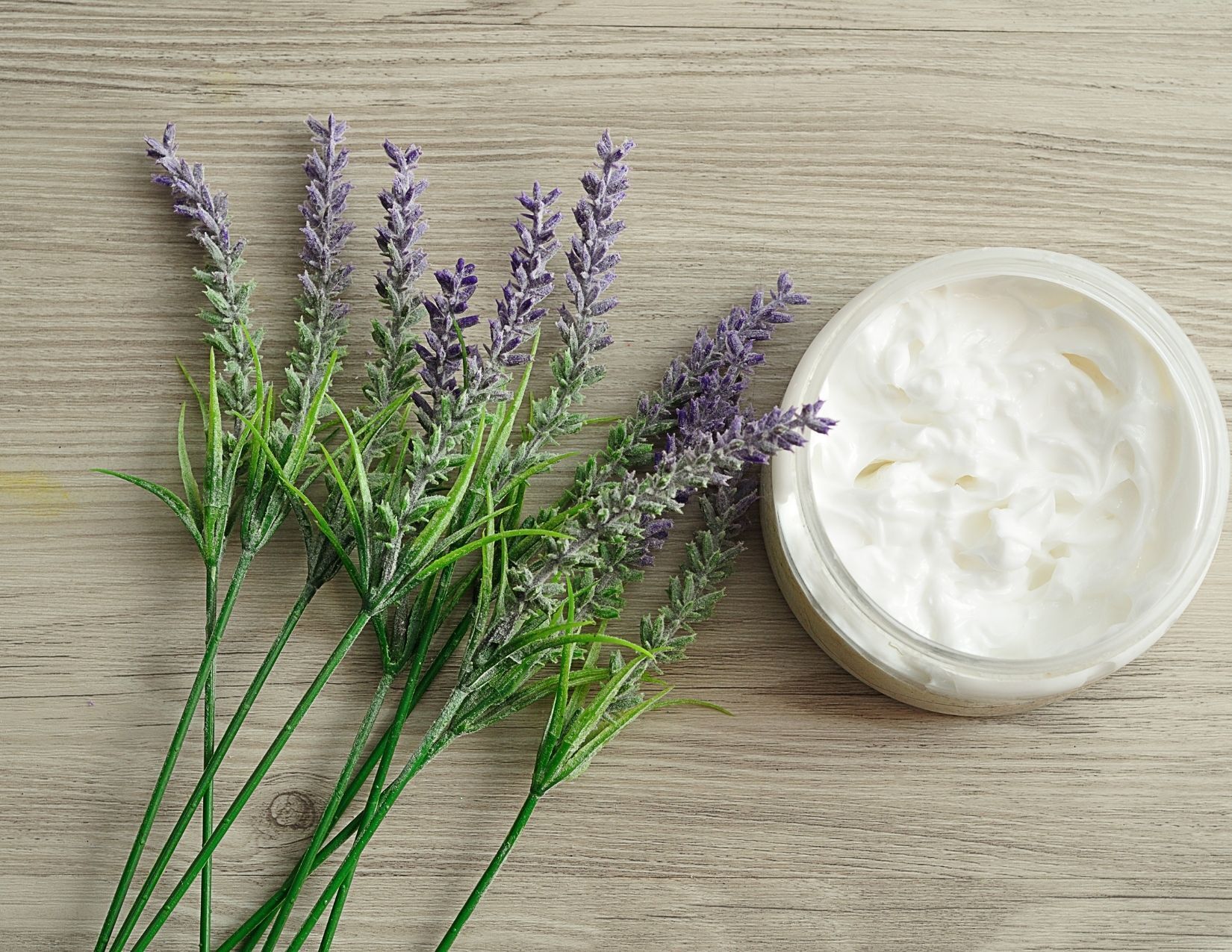 White Lily Body Lotion