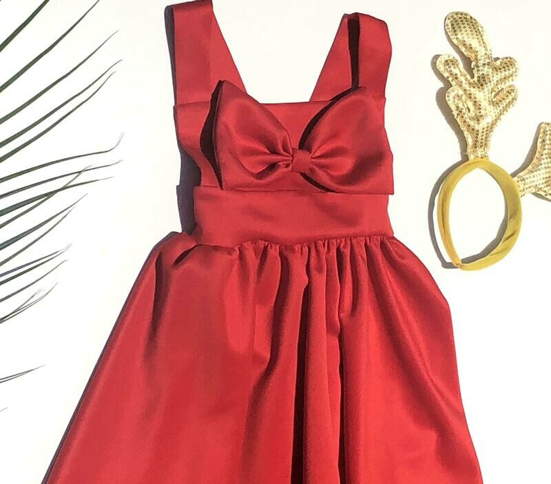 The Wren Pinafore