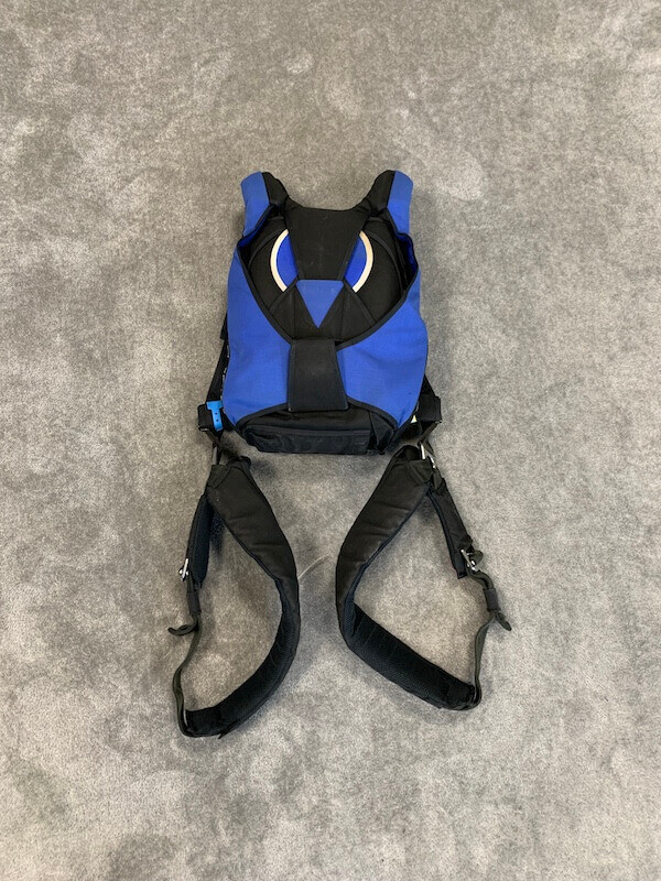 Parachute complet hors principale : Advance Seven + Xfast 120