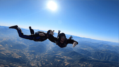Saut d'initiation à l'autonomie parachutiste