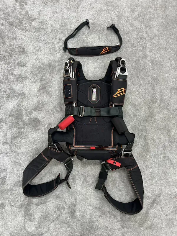 Parachute complet : Icon NexGen I2 + Smart LPV 120 + XFire 113 + Cypres C-Mode