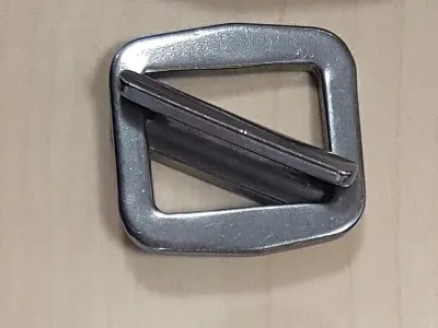 Bouclerie sangle de poitrine type 17