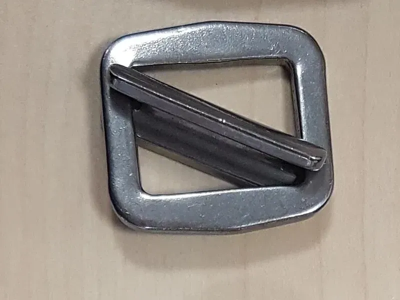 Bouclerie sangle de poitrine type 17