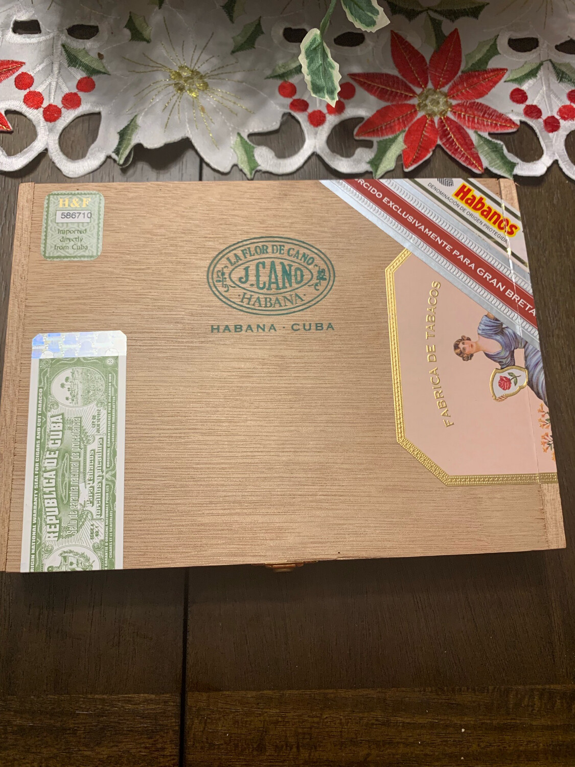 La Flor de Cano Gran Cano Edición Regional Gran Bretaña 2013 Semi Boite Nature Box of 10 cigars 3478/5000 - VINTAGE COLLECTION 
