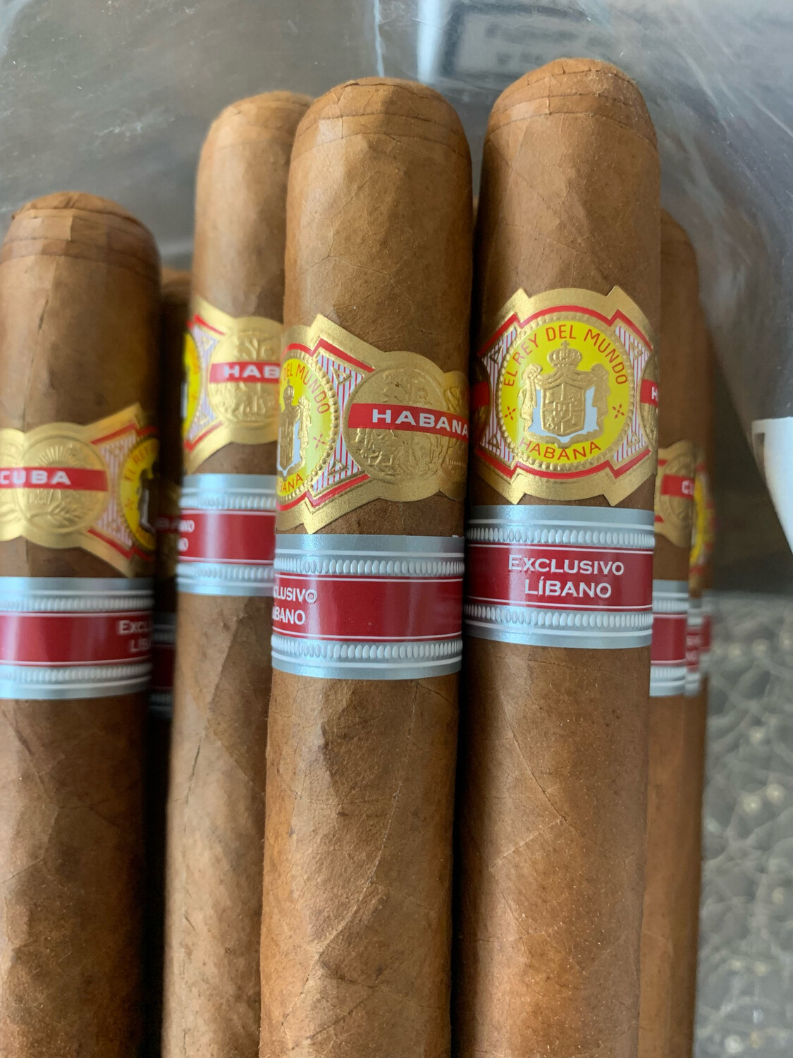 El Rey Del Mundo WIH 20 years Cigar ( Ex.Libano 2017) Single