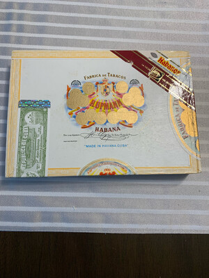 H.Upmann Royal Robustos LCDH 2012