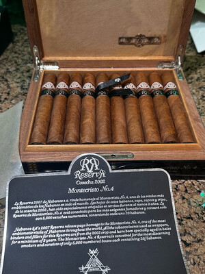 Montecristo NO.4 Reserva Cosecha 2002 - RARE VINTAGE Cigar