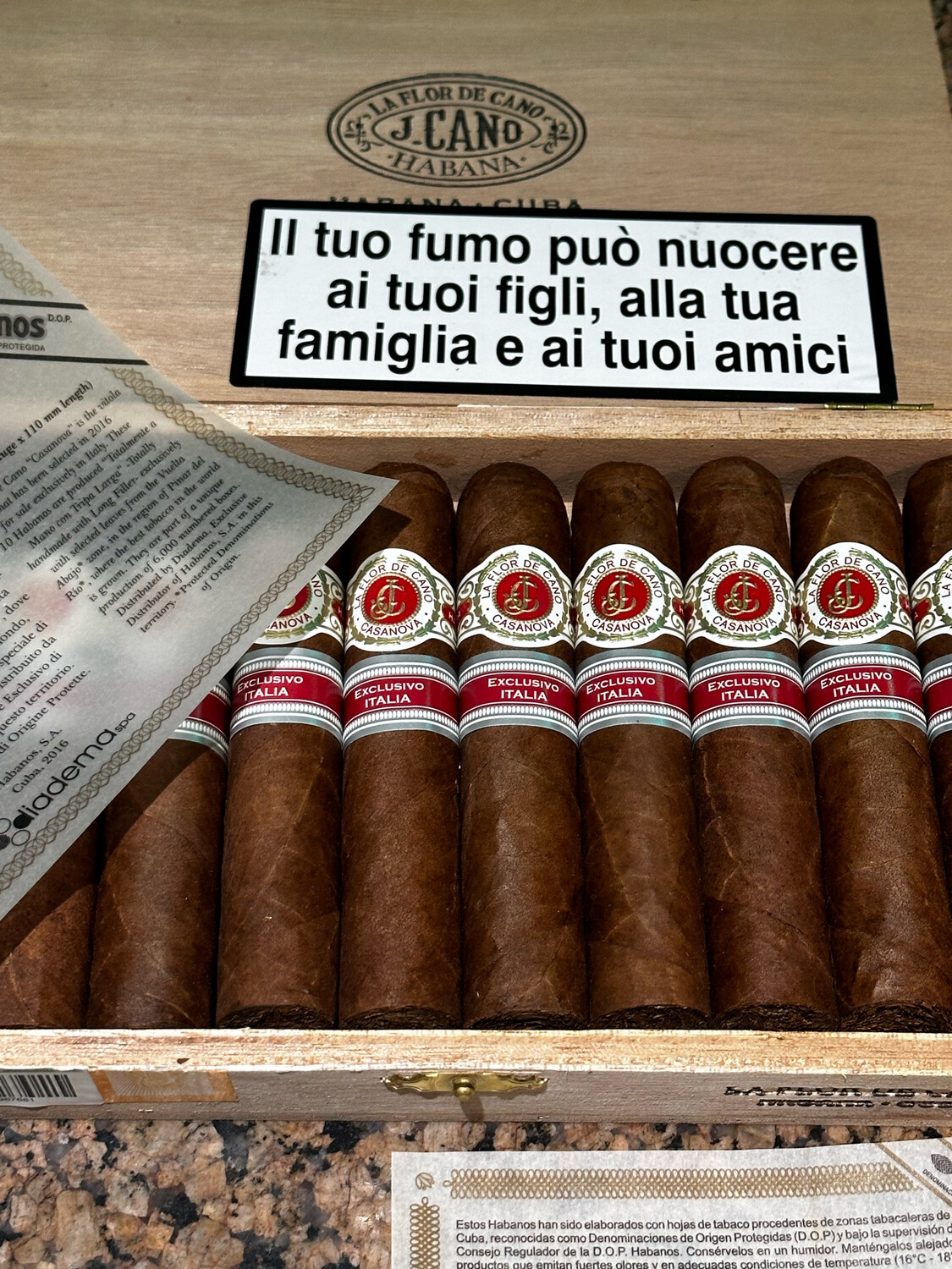 La Flor de Cano Casanova Numbered Box 2304/6000 Torcido Exlusivvamente Para ITALIA