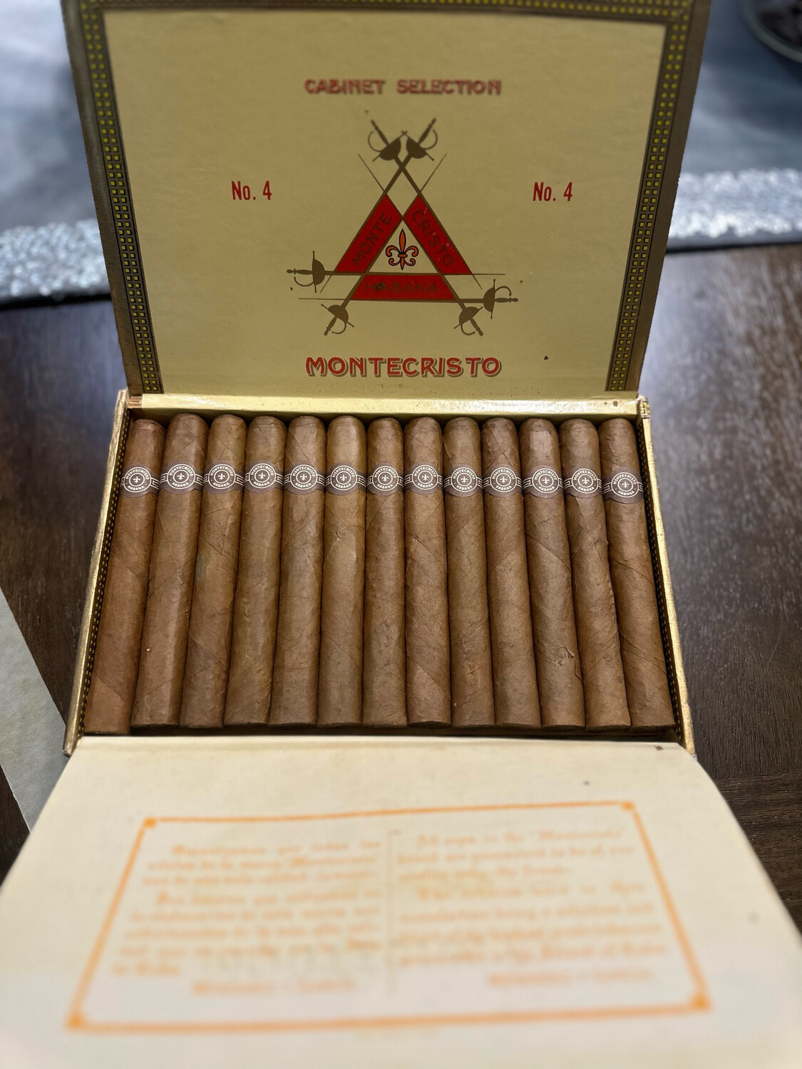 Montecristo No.4 1991 Dress Box of 25 cigars - VINTAGE and VERY RARE box!!!