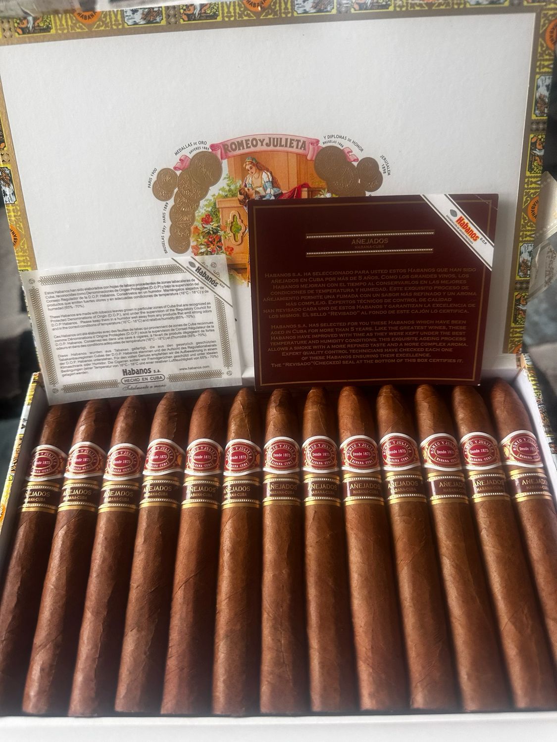 ROMEO Y JULIETA PIRÁMIDES AÑEJADOS - Vintage 2006 - box of 25 