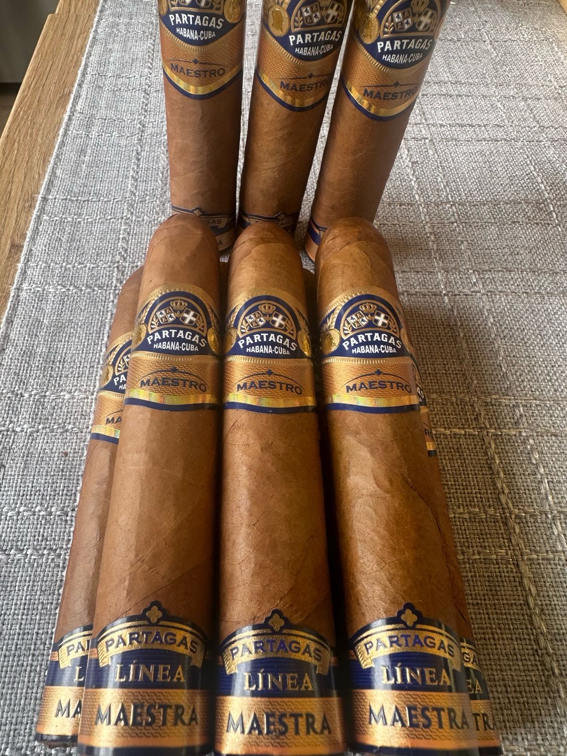 Partagas Línea Maestra MAESTRO bundles (25 pcs)