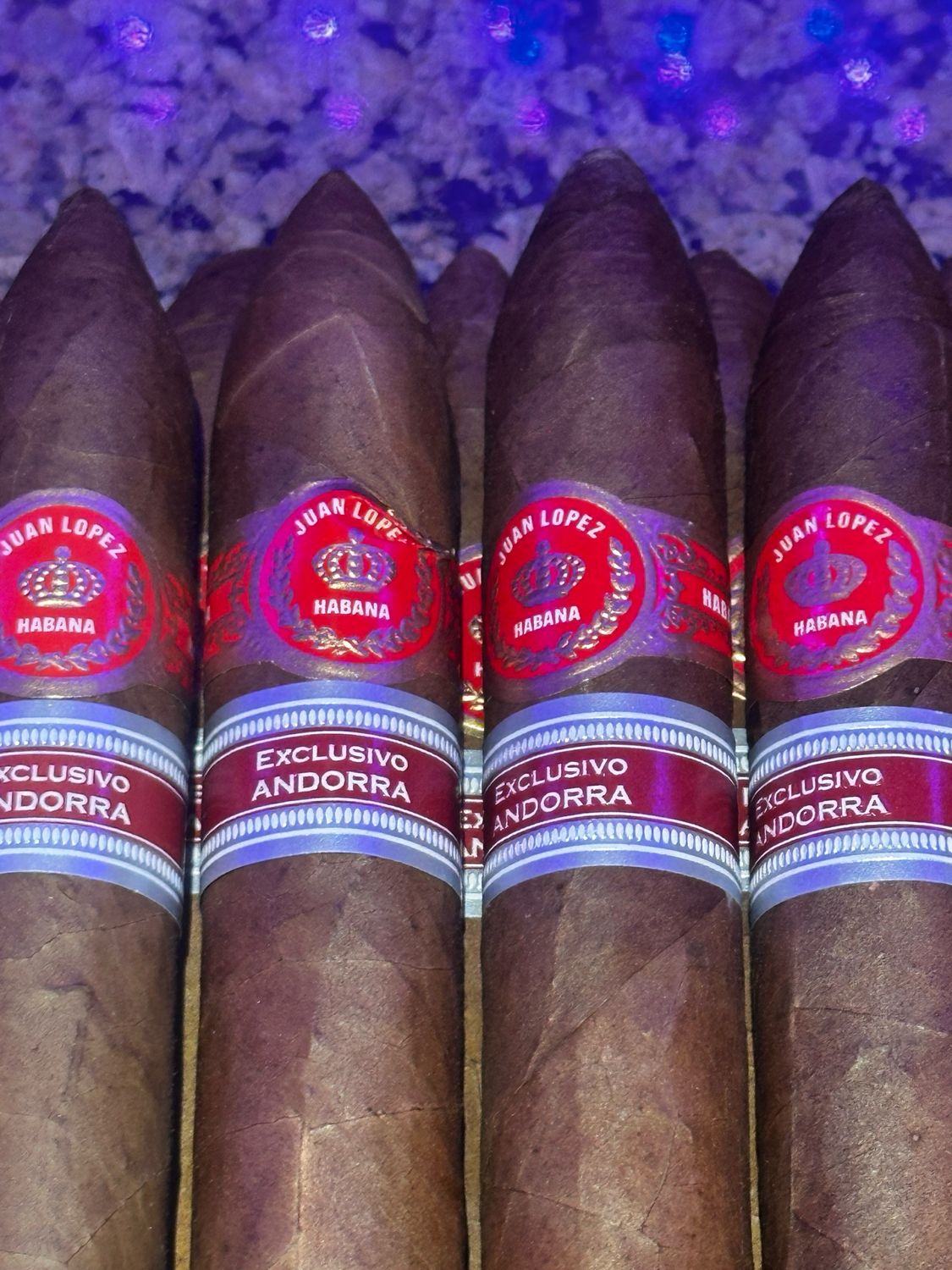 JUAN LOPEZ Piramides EXLUSIVO ANDORRA