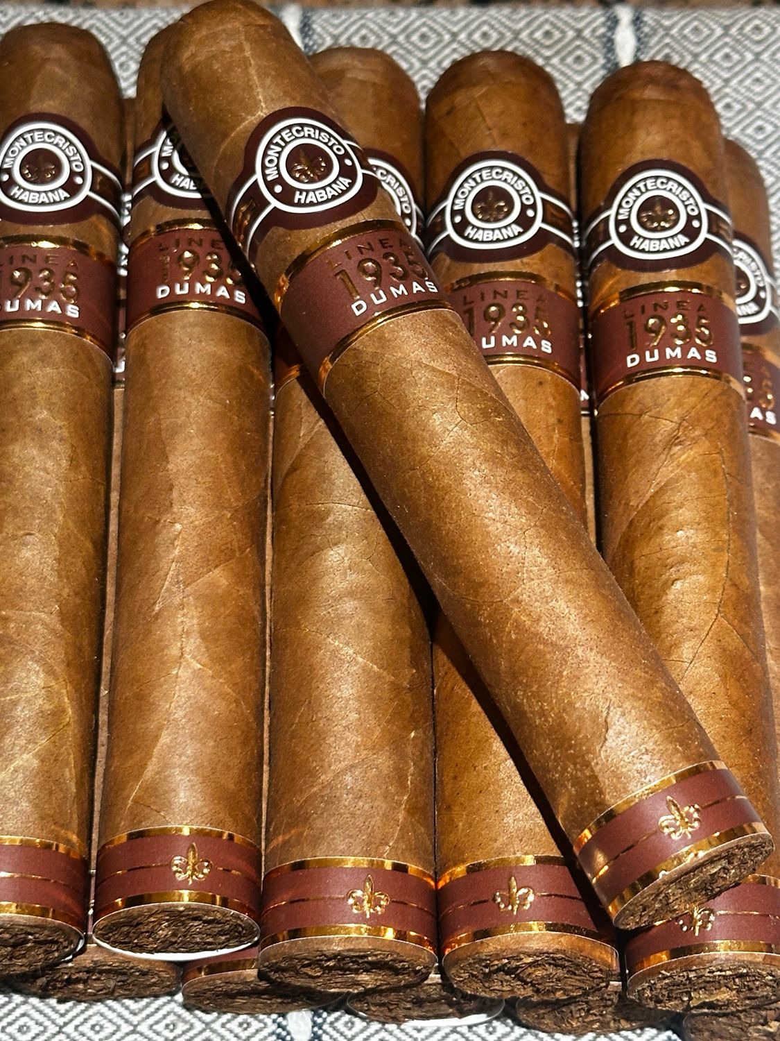 Montecristo 1935 Línea Dumas single