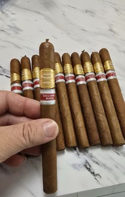 Por Larranaga Intemporales Laquito Suiza No.2