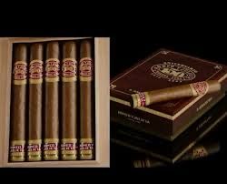 ROMEO Y JULIETA AMANTES CELEBRATES 150TH ANNIVERSARY single